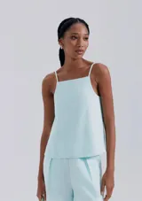 Blusa sin mangas color rosado con textura.