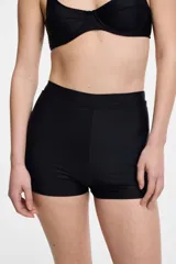 Short de baño negro de tiro alto.