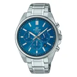 Reloj Casio Edifice con caja y correa de acero plateado, esfera azul con tres subesferas y ventana de fecha.