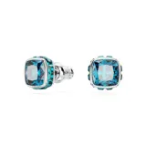 Aros de botón Swarovski bañados en rodio con cristal azul cobalto de talla cuadrada.