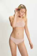 Colaless negra sin costuras.