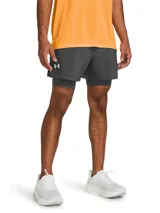 Short de running Under Armour Launch 5 2N1, color gris, con calza interior de compresión y logo reflectivo en la pierna.