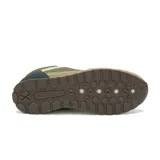 Championes Caterpillar modelo Ventura, de estilo casual, en tonos verde oliva, verde claro y verde oscuro. Capellada de gamuza y tela, forro de malla reciclada, entresuela de EVA y suela de goma.