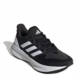Championes Adidas Ultrarun 5 W, color negro con detalles blancos y plateados, ideales para running.