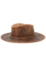 Sombrero de cuero marrón con ala ancha y banda interior absorbente.