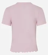 Blusa color beige de viscosa con elastano, de manga corta, cuello redondo, textura acanalada y bajo ondulado.