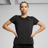 Remera deportiva Puma color negro, de corte clásico, con cuello en V y logo estampado en el pecho.