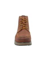 Botín de cuero engrasado color marrón, con ajuste de cordones, suela de goma, punta redonda, taco de 7 cm y caña de 13 cm.