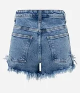 Short de jean de tiro alto con terminación desflecada.