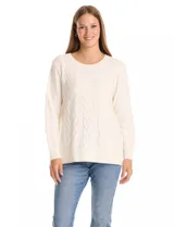 Buzo de tejido con textura de trenzas, color blanco, con escote redondo a la base y mangas largas.