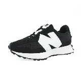 Championes urbanos New Balance modelo 327, color negro con logo "N" blanco en los laterales, confeccionados en gamuza y malla, con entresuela blanca y suela de goma con tacos.