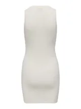 Vestido corto de punto plano color blanco, sin mangas y con cuello redondo.