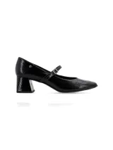 Zapato tipo Mary Jane de cuero charol negro con punta semi cuadrada, tira sobre el empeine con hebilla metálica y tacón bloque.