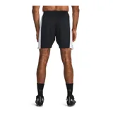 Short deportivo Under Armour Challenger Knit color azul marino con logo blanco en la pierna derecha.