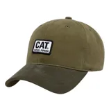 Gorra de gabardina color verde oliva con visera curva color verde musgo. Presenta logo de Caterpillar bordado en el frente.