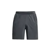 Short deportivo Under Armour Launch Run 7 para hombre, color negro con logo de la marca en la pierna izquierda.