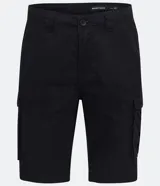 Bermuda cargo de sarga color negro, corte recto, con bolsillos laterales y traseros.