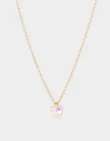 Cadena dorada con dije de corazón facetado color lila.