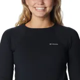 Remera de manga larga Columbia Midweight Stretch color salmón, con logo reflectante en el pecho.