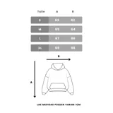 Buzo hoodie negro de felpa con logo Venefo estampado en blanco en el pecho y bolsillo tipo canguro. Corte holgado.