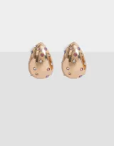 Aros colgantes cortos dorados con incrustaciones de strass en diferentes tonalidades.