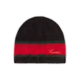 Gorro de lana negro con franjas horizontales rojas y verdes, y logo de la marca bordado en dorado.
