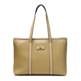 Cartera grande tipo tote bag color verde, confeccionada en PU (símil cuero) con herrajes color níquel. Presenta asas largas fijas y cierre superior metálico. Incluye bolsillo interno con cierre y bolsillo interno pequeño.