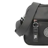 Bandolera negra de poliéster con correa regulable, cierre con cremallera y botón imantado. Tiene tres compartimentos, un bolsillo interno con cierre, un bolsillo interno abierto y un bolsillo externo con cierre.