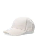 Gorra de béisbol color beige con logo de Puma Athletics bordado en blanco.