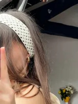 Vincha tejida al crochet color rosa.