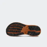 Championes de trail running Altra Experience Wild, color blanco con detalles en gris y naranja.