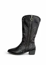 Botas texanas negras de caña alta con bordado de hojas en color blanco y tachas plateadas.