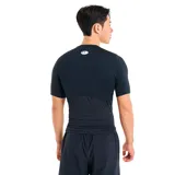 Remera deportiva blanca Under Armour HeatGear Armour de manga corta, corte ajustado y logo negro en el pecho.