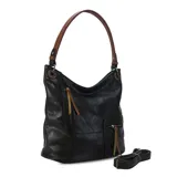 Cartera tipo hobo de color negro confeccionada en símil cuero con detalles calados. Posee apertura superior con cierre, dos bolsillos frontales con cierres metálicos y tiradores decorativos, y un bolsillo posterior con cierre. Incluye una correa corta fija para el hombro en color marrón y una correa larga adicional, desmontable y regulable.
