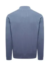 Sweater de punto color beige, con cuello alto y cierre frontal completo.