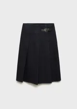 Falda midi negra de algodón con diseño evasé, tiro medio, hebilla decorativa y diseño de tablas.