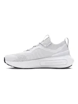 Zapatillas deportivas Under Armour Phantom 4, color negro con detalles en blanco y gris.