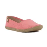 Zapatilla casual Moleca color salmón con capellada calada y detalle de corazón en el talón.