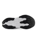 Championes New Balance modelo 520 V9, color gris con detalles en marrón y naranja, para dama. Confeccionados en malla transpirable y entresuela Fresh Foam.