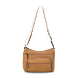 Bandolera color beige con correa extensible a tono, ajustable, y múltiples bolsillos frontales con cierre.