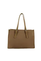 Cartera tipo tote color beige con doble asa de hombro, logo circular de la marca en el centro y llavero colgante con forma de labios.
