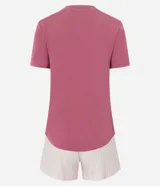 Conjunto de pijama corto Lov, confeccionado en viscosa. Incluye una remera de manga corta con estampa "Respect Your Time" y un short con cintura elástica.