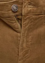 Pantalón de pana marrón, de corte bootcut y tiro alto.