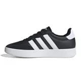 Championes Adidas Barreda M, color negro con las tres tiras laterales en blanco y suela blanca.