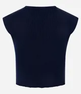 Blusa corta color crudo, de punto acanalado, con cuello redondo y hombros caídos.
