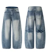 Pantalón de jean celeste de corte amplio con efecto lavado.