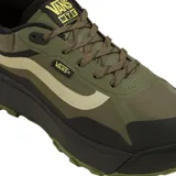 Championes verde de Vans, diseño cómodo y versátil, ideal para actividades al aire libre.