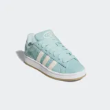 Championes Adidas Campus 00s color celeste con las tres tiras blancas.