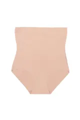 Bombacha de lycra color beige, de corte alto.