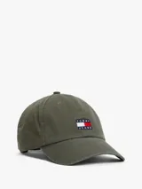 Gorra verde militar de algodón orgánico con logo de Tommy Jeans bordado en el frente.